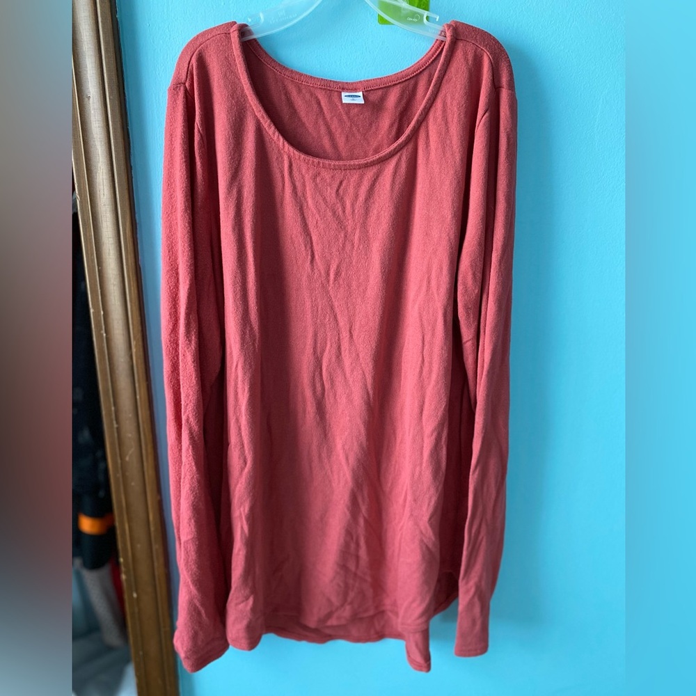 Old Navy Long Sleeve Tee
